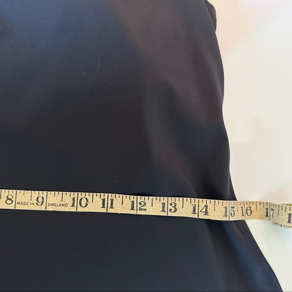 HALARA SOFTLYZERO AIRY NWT BACKLESS BACK 2 IN 1 ACTIVITY FLARE DRESS SIZE MED - Picture 9 of 12